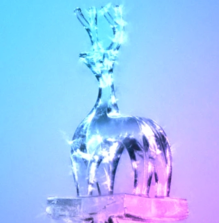 A miniature 0.8mm-tall reindeer using advanced nanoscale fabrication techniques.